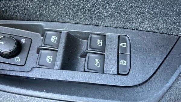 Used Skoda Karoq 2025 for sale - 75467682: Photo 75