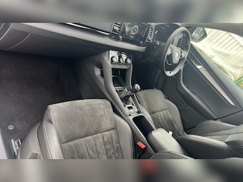 Used Skoda Karoq 2024 for sale - 75467675: Photo