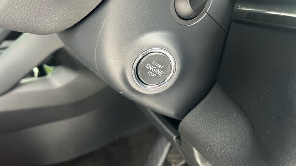 Used Skoda Karoq 2024 for sale - 75467675: Photo 46