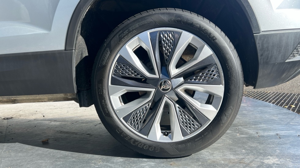 Used Skoda Karoq 2024 for sale - 76870515: Photo 19