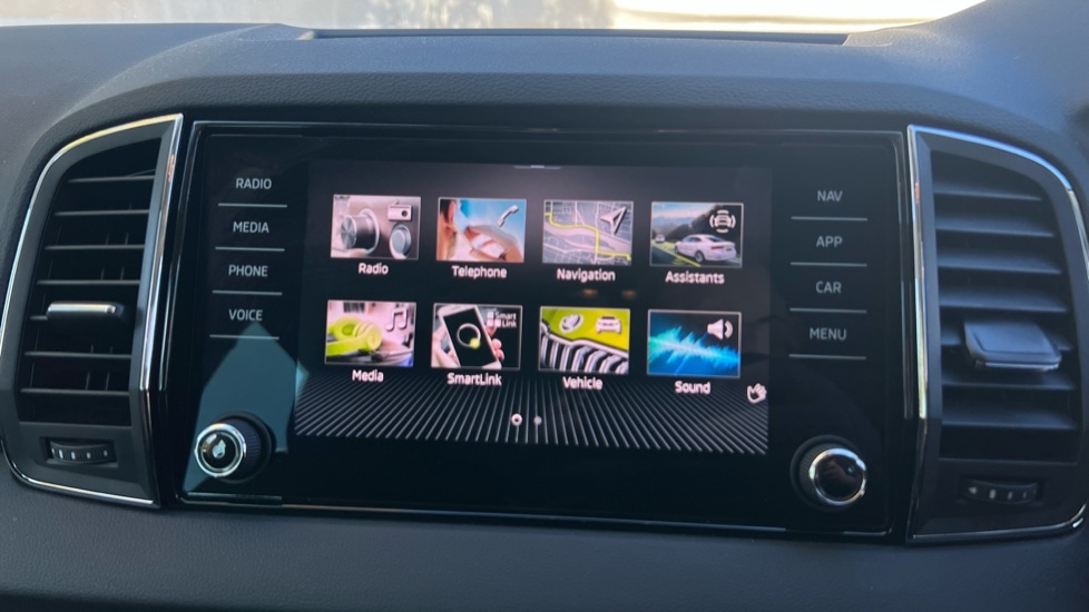 Used Skoda Karoq 2024 for sale - 76870515: Photo 24