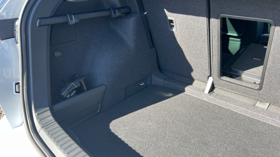 Used Skoda Karoq 2024 for sale - 76870515: Photo 30