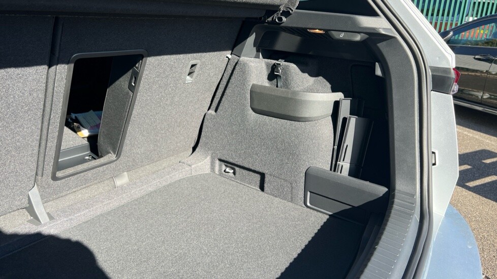 Used Skoda Karoq 2024 for sale - 76870515: Photo 31