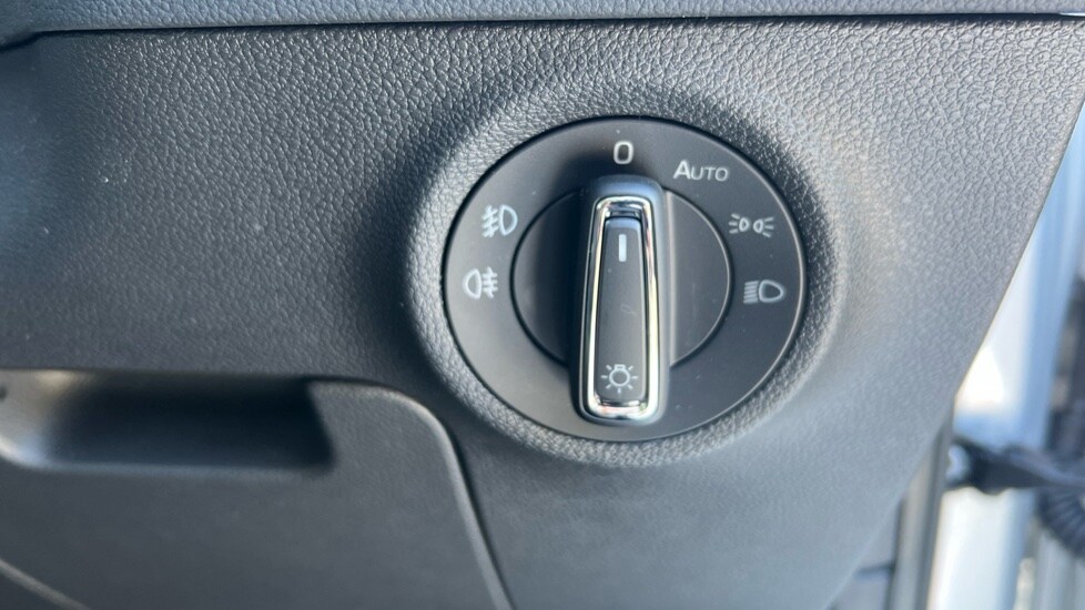 Used Skoda Karoq 2024 for sale - 76870515: Photo 43