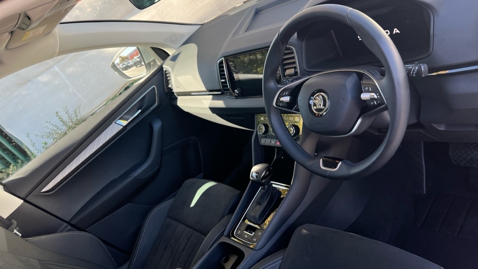 Used Skoda Karoq 2024 for sale - 76870515: Photo 6