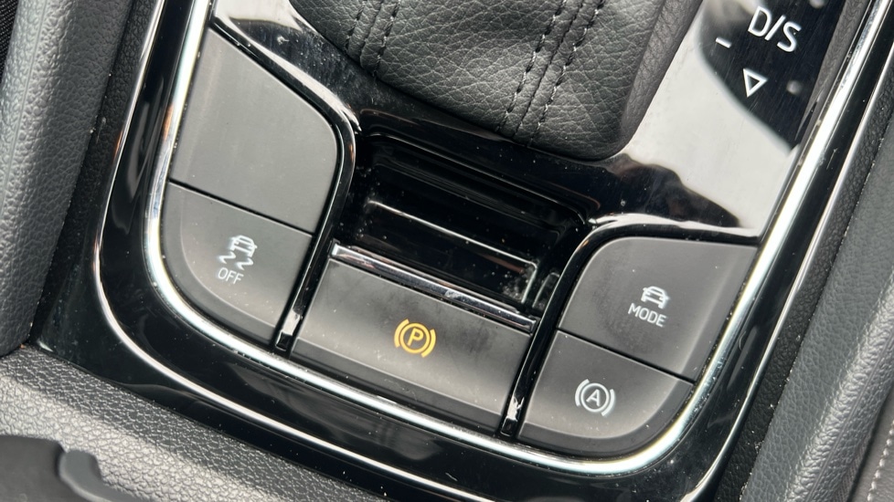 Used Skoda Karoq 2023 for sale - 76415264: Photo 76