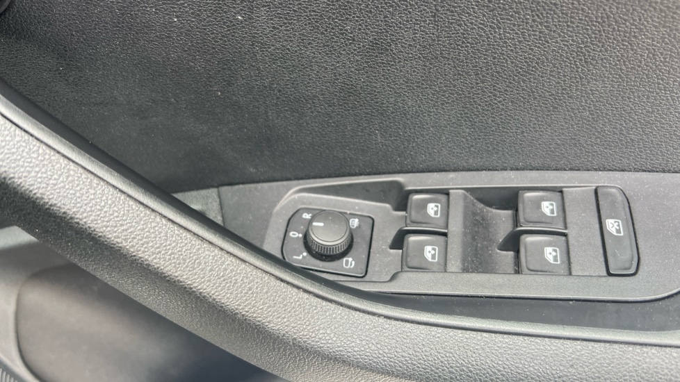 Used Skoda Karoq 2023 for sale - 76415264: Photo 77