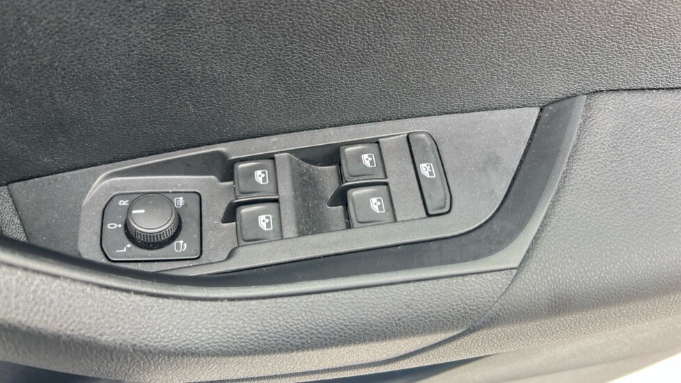 Used Skoda Karoq 2023 for sale - 76415264: Photo 78