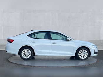 Used Skoda Octavia 2024 for sale - 76874222: Photo