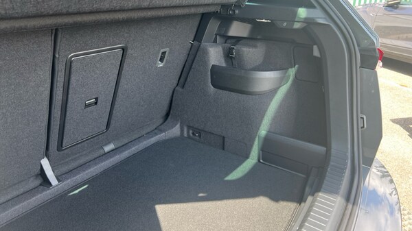 Used Skoda Karoq 2025 for sale - 75467528: Photo 31