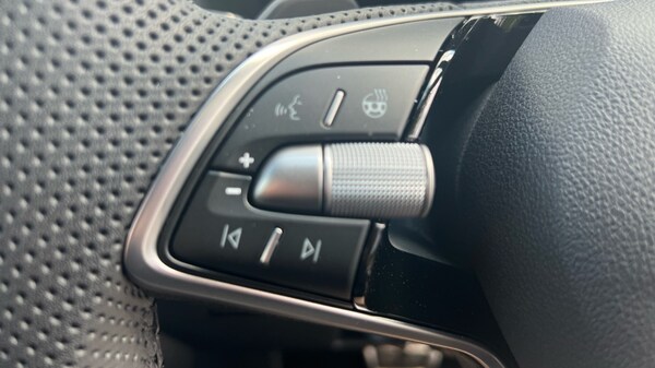 Used Skoda Karoq 2025 for sale - 75467528: Photo 65