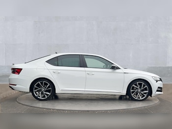 Used Skoda Superb 2019 for sale - 75715269: Photo