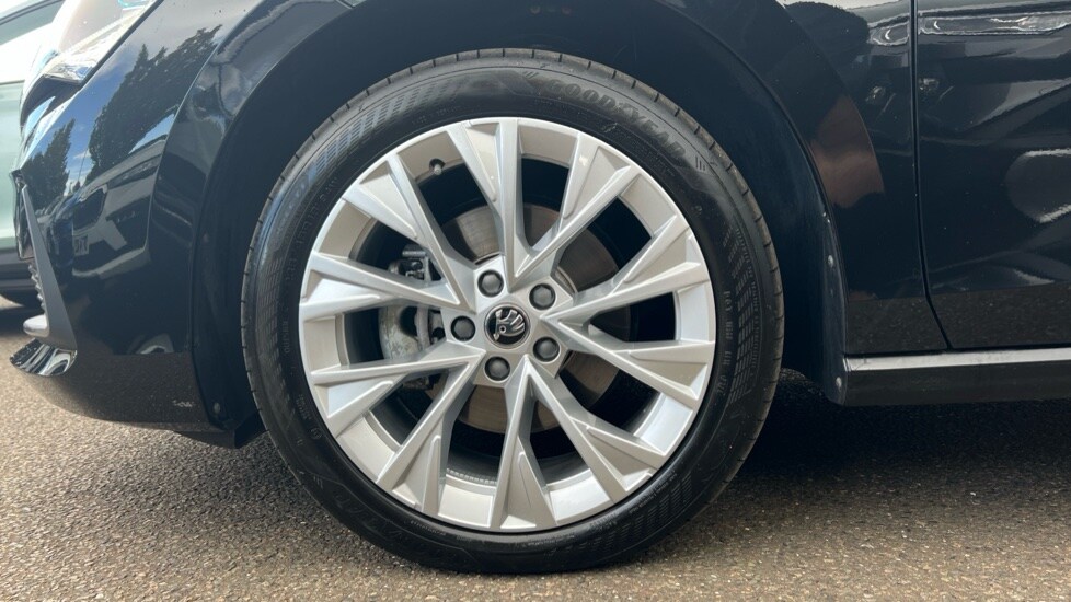 Used Skoda Superb 2025 for sale - 75843674: Photo 18