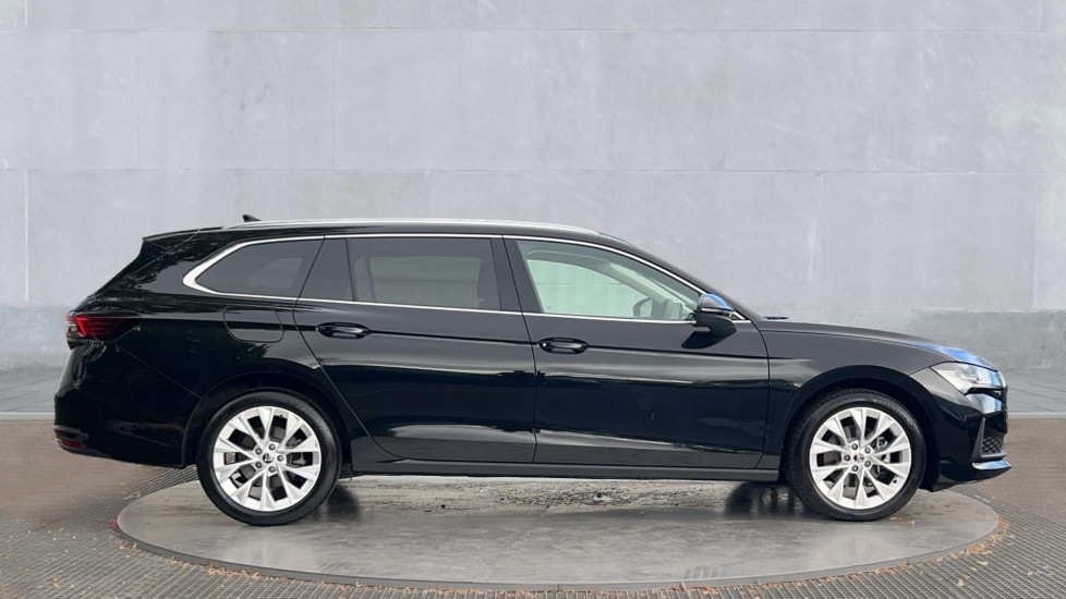 Used Skoda Superb 2025 for sale - 75843674: Photo 4