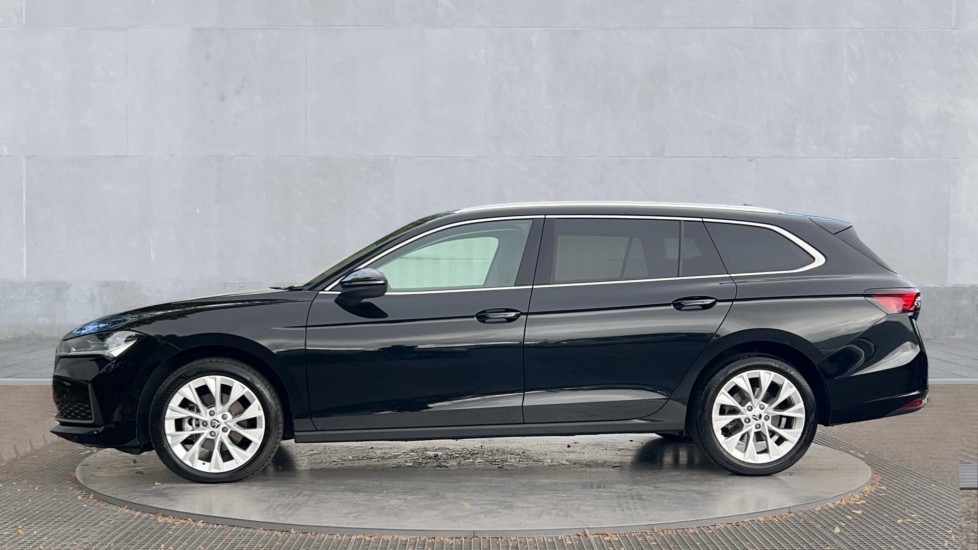 Used Skoda Superb 2025 for sale - 75843674: Photo 9