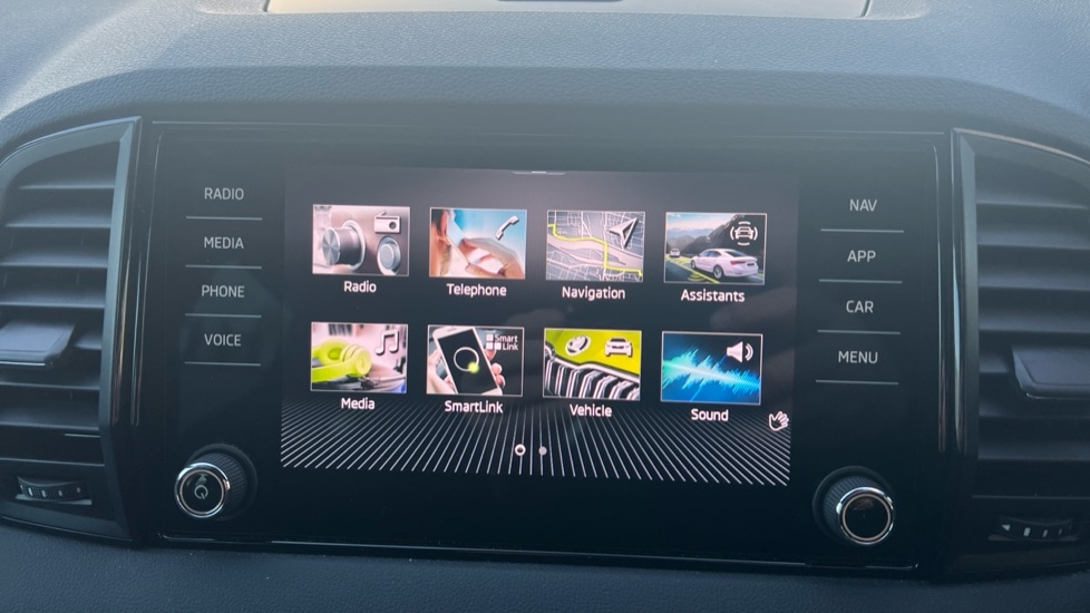 Used Skoda Karoq 2022 for sale - 76872543: Photo 24