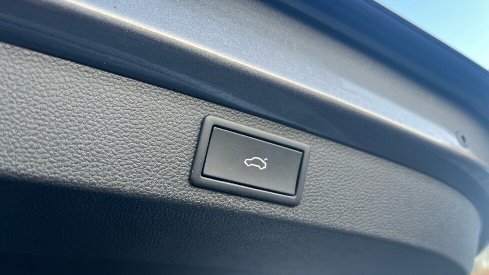 Used Skoda Karoq 2022 for sale - 76872543: Photo 32