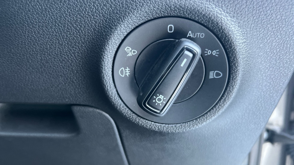 Used Skoda Karoq 2022 for sale - 76872543: Photo 44