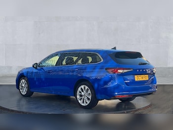 Used Skoda Superb 2025 for sale - 76556858: Photo