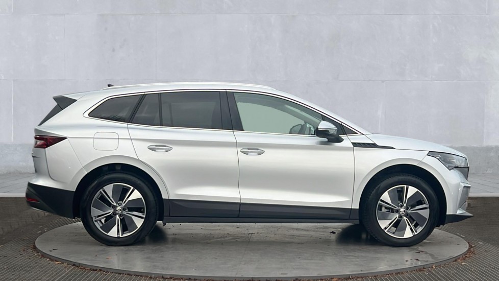 Used Skoda Enyaq 2025 for sale - 76872969: Photo 4