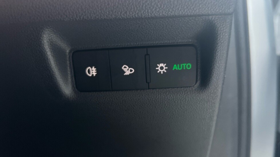 Used Skoda Enyaq 2025 for sale - 76872969: Photo 44