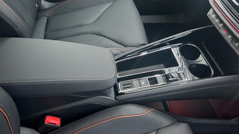 Used Skoda Enyaq 2025 for sale - 76872969: Photo 46