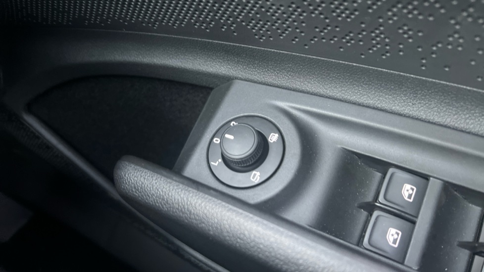 Used Skoda Enyaq 2025 for sale - 76872969: Photo 84