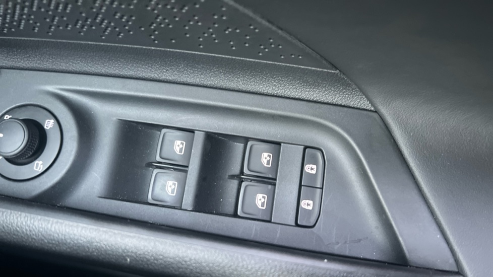 Used Skoda Enyaq 2025 for sale - 76872969: Photo 85