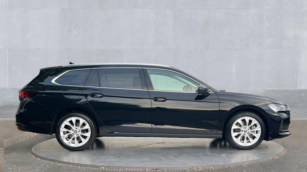 Used Skoda Superb 2025 for sale - 75843741: Photo 4