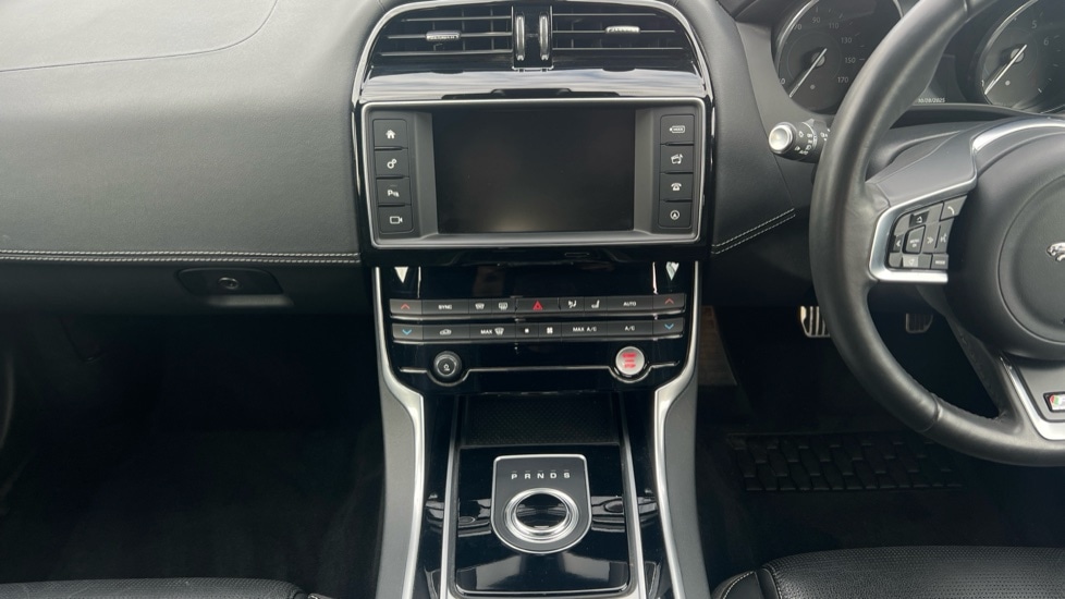 Used Jaguar XE 2017 for sale - 76501575: Photo 12