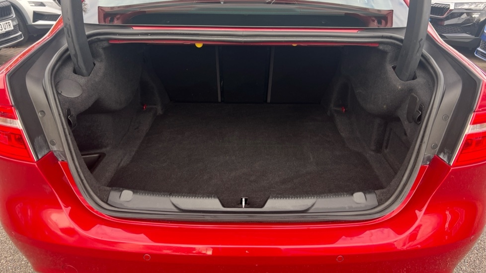 Used Jaguar XE 2017 for sale - 76501575: Photo 15