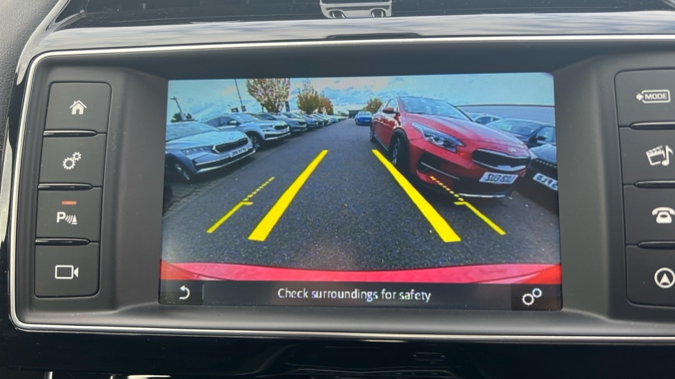 Used Jaguar XE 2017 for sale - 76501575: Photo 26