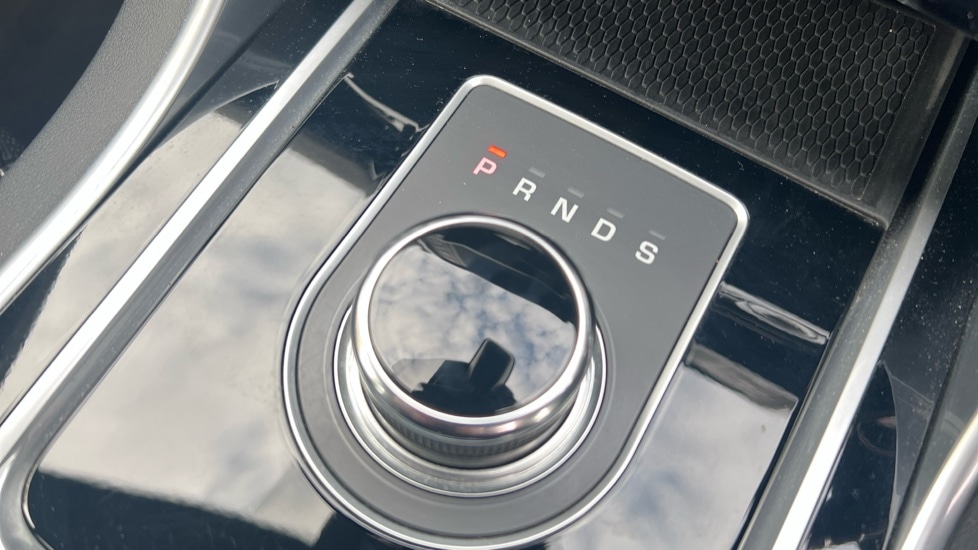 Used Jaguar XE 2017 for sale - 76501575: Photo 29