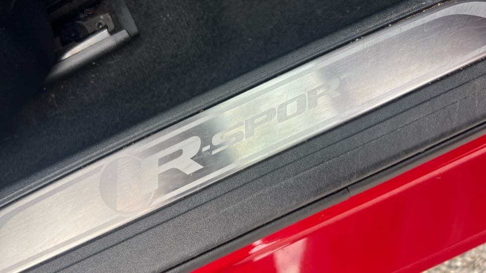 Used Jaguar XE 2017 for sale - 76501575: Photo 35