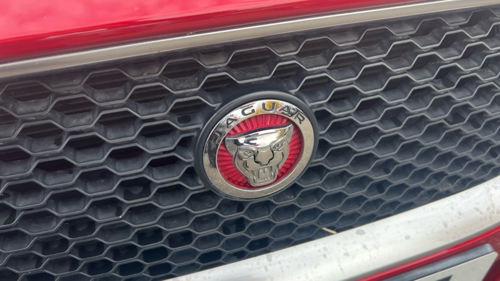 Used Jaguar XE 2017 for sale - 76501575: Photo 57