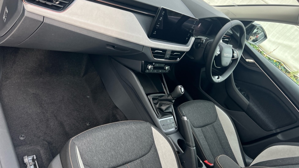 Used Skoda Kamiq 2025 for sale - 76871622: Photo 2