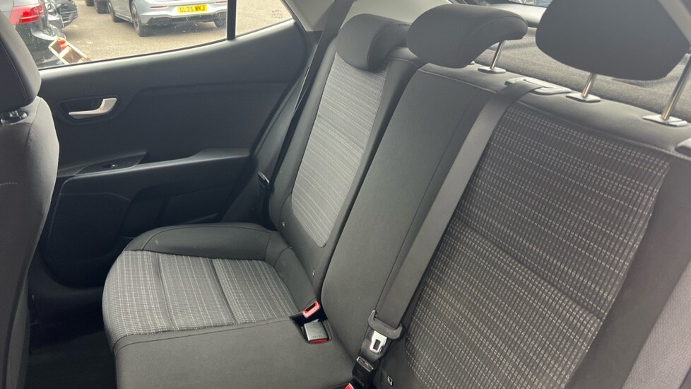 Used Kia Stonic 2019 for sale - 76321904: Photo 14