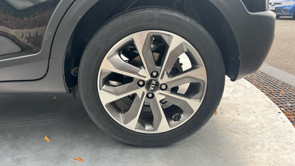 Used Kia Stonic 2019 for sale - 76321904: Photo 18