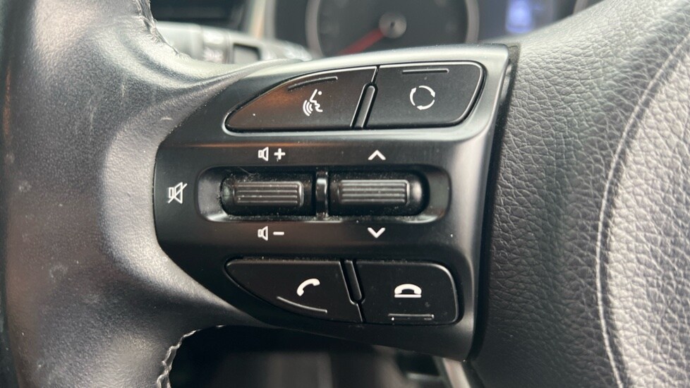 Used Kia Stonic 2019 for sale - 76321904: Photo 23