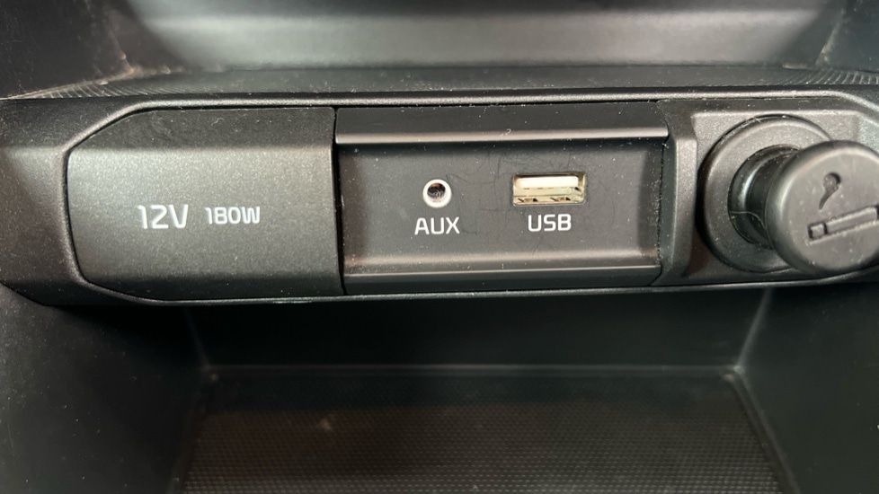 Used Kia Stonic 2019 for sale - 76321904: Photo 60