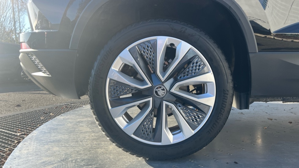 Used Skoda Karoq 2025 for sale - 76874049: Photo 5