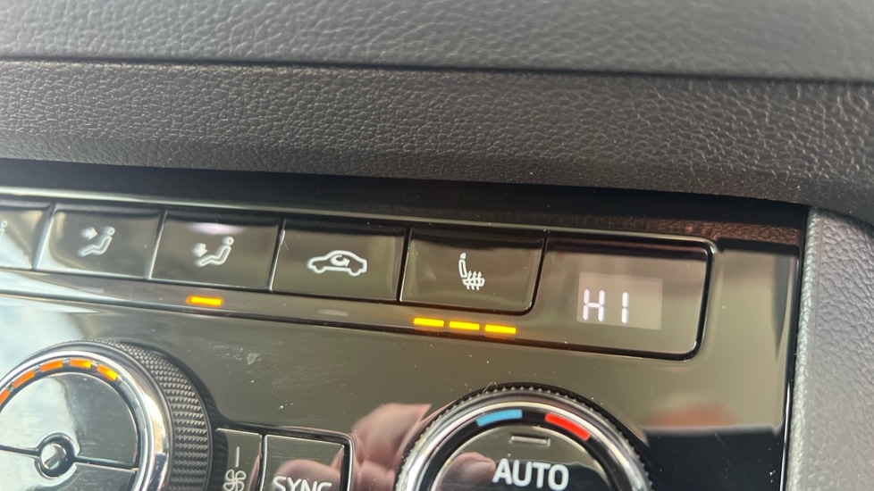 Used Skoda Karoq 2025 for sale - 76874049: Photo 78