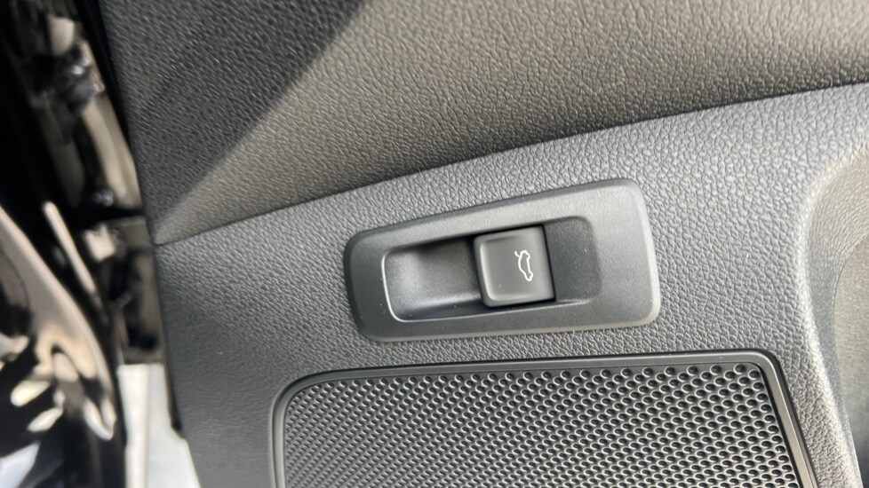 Used Skoda Karoq 2025 for sale - 76130791: Photo 44