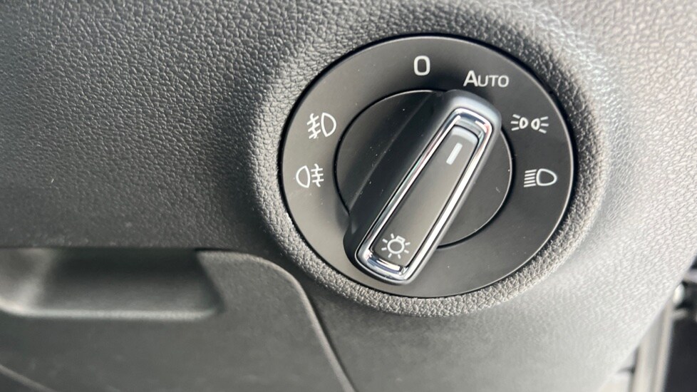 Used Skoda Karoq 2025 for sale - 76130791: Photo 45