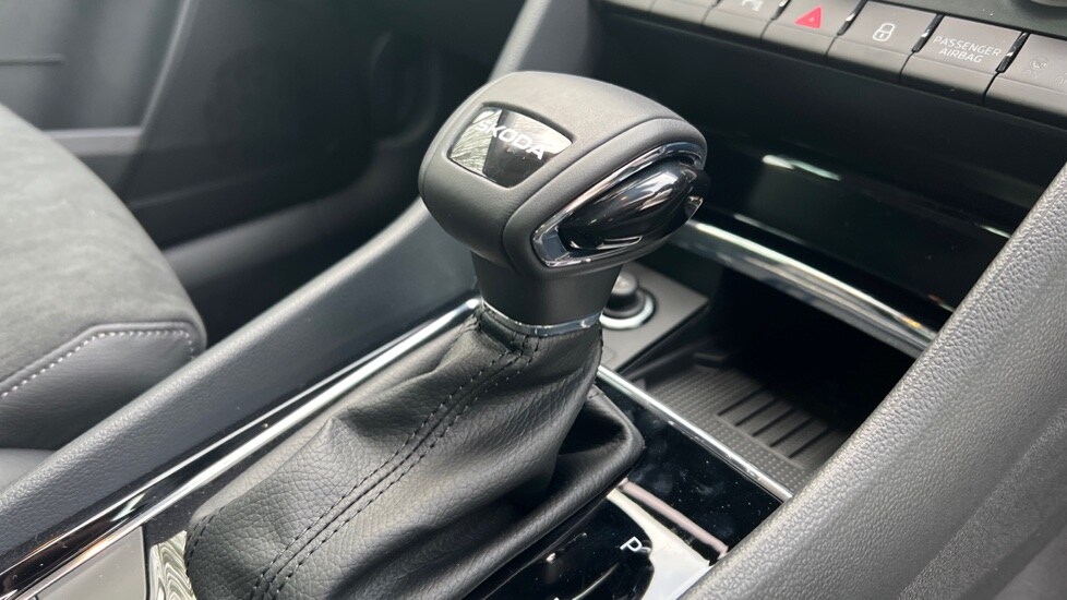 Used Skoda Karoq 2025 for sale - 76130791: Photo 49