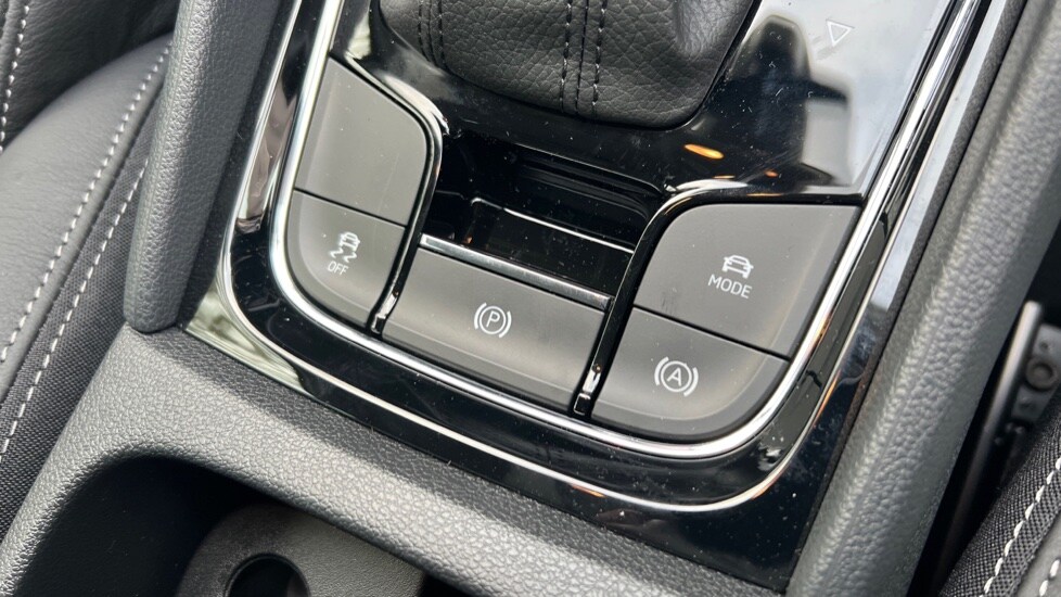 Used Skoda Karoq 2025 for sale - 76130791: Photo 50