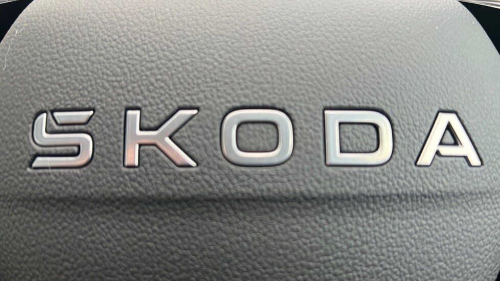 Used Skoda Karoq 2025 for sale - 76130791: Photo 71