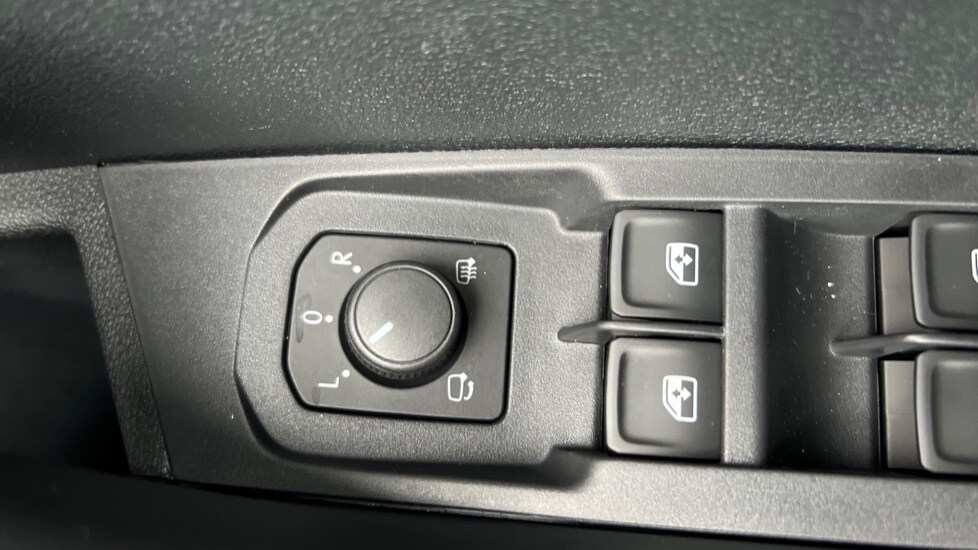 Used Skoda Karoq 2025 for sale - 76130791: Photo 79