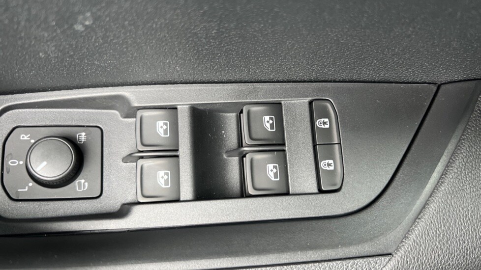 Used Skoda Karoq 2025 for sale - 76130791: Photo 80