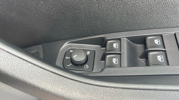 Used Skoda Karoq 2023 for sale - 76096061: Photo 74